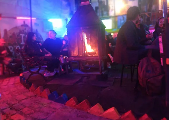 Hostal Gastro Bar Casa Colibri